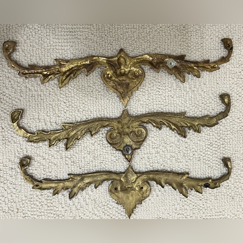 Vintage Solid Brass Wall Decor Ornament Plaque Topper Furniture Accent - Picture 8 of 16